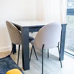 Lovely And Central Apartment In Sheffield